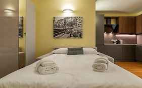 Xenia Apartments - Elegant Studio 10 Min From Linate
